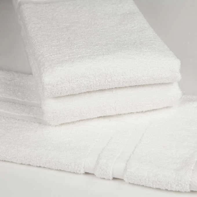 20x34 White Bath Mats 9 lbs 100% Cotton - Image 1
